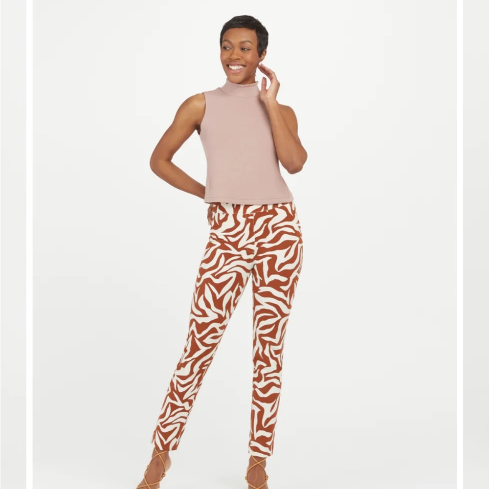 NWT SPANX animal 🦒 print slacks